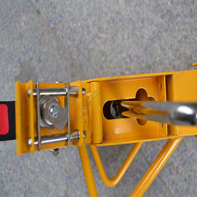Weather Resistant Passenger Car Wheel Clamps Lock With Adjustable Unique Keys